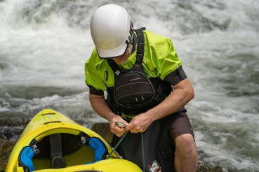 Astral Greenjacket Midnight Black - Gilet de kayak et de pagaie