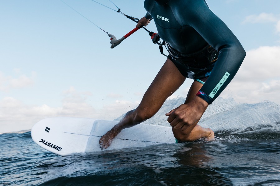 Details about   Mystic Watersports Surf KiteSurf Windsurfing Mens Marshall 4/3mm Chest Zip 
