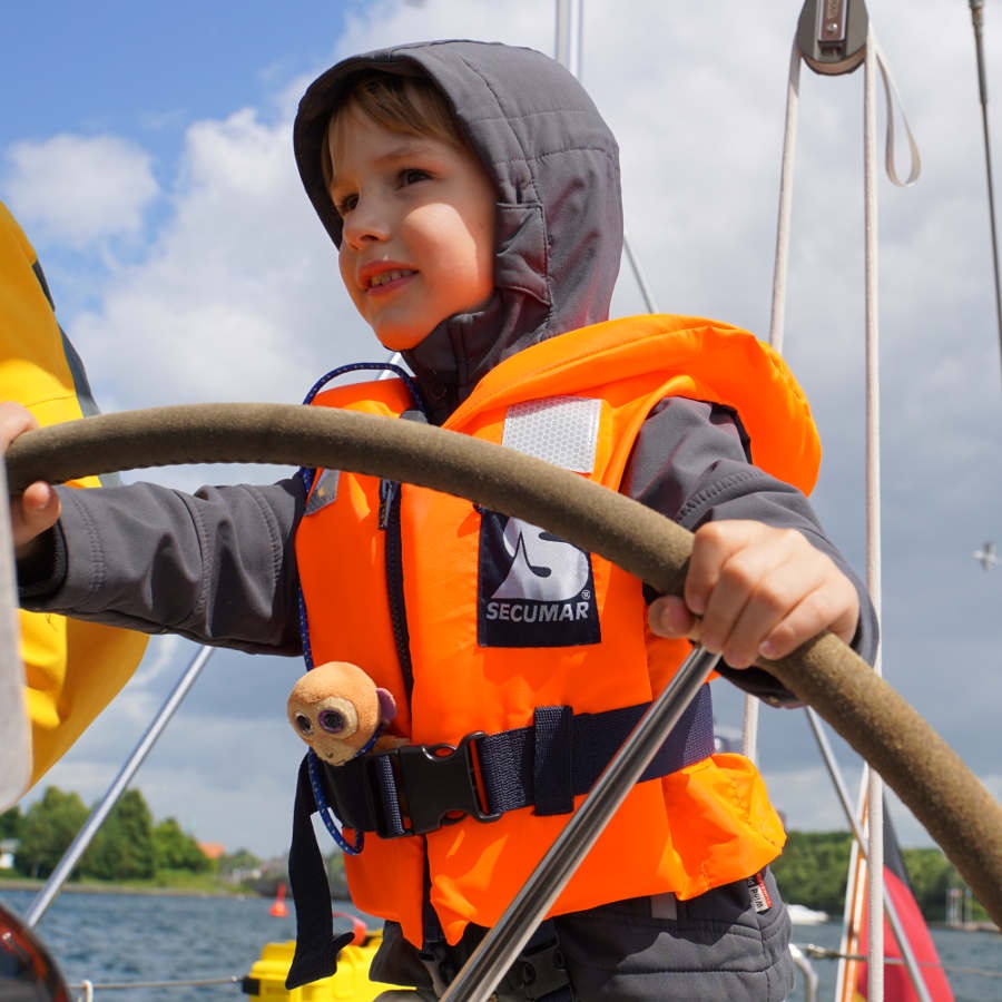 Secumar Bravo life jacket for children • Safety in water sports